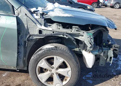 2014 Subaru Forester 2.5I Premium z USA, uszkodzony, nr VIN JF2SJAEC4EH495196